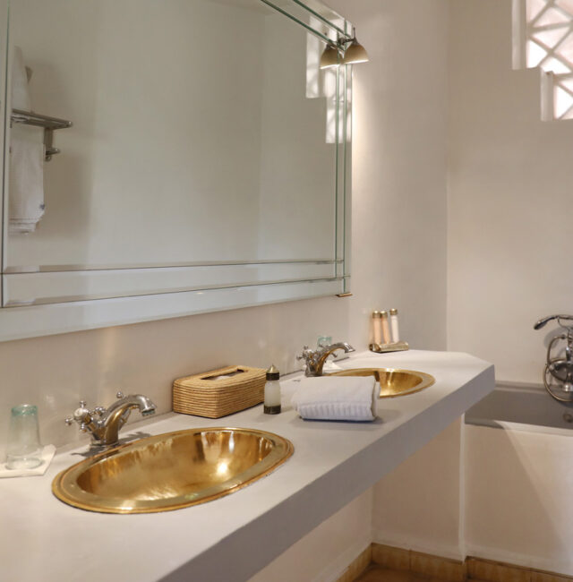 salle-de-bain-villa-assla-hotel-marrakech